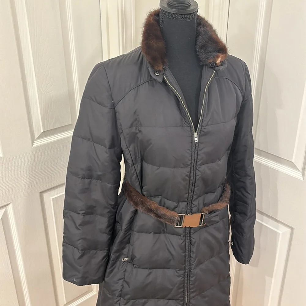 MaxMara Weekend Black Puffer Winter Coat Jacket with Fur Trim Women’s size 6 - Picture 3 of 12